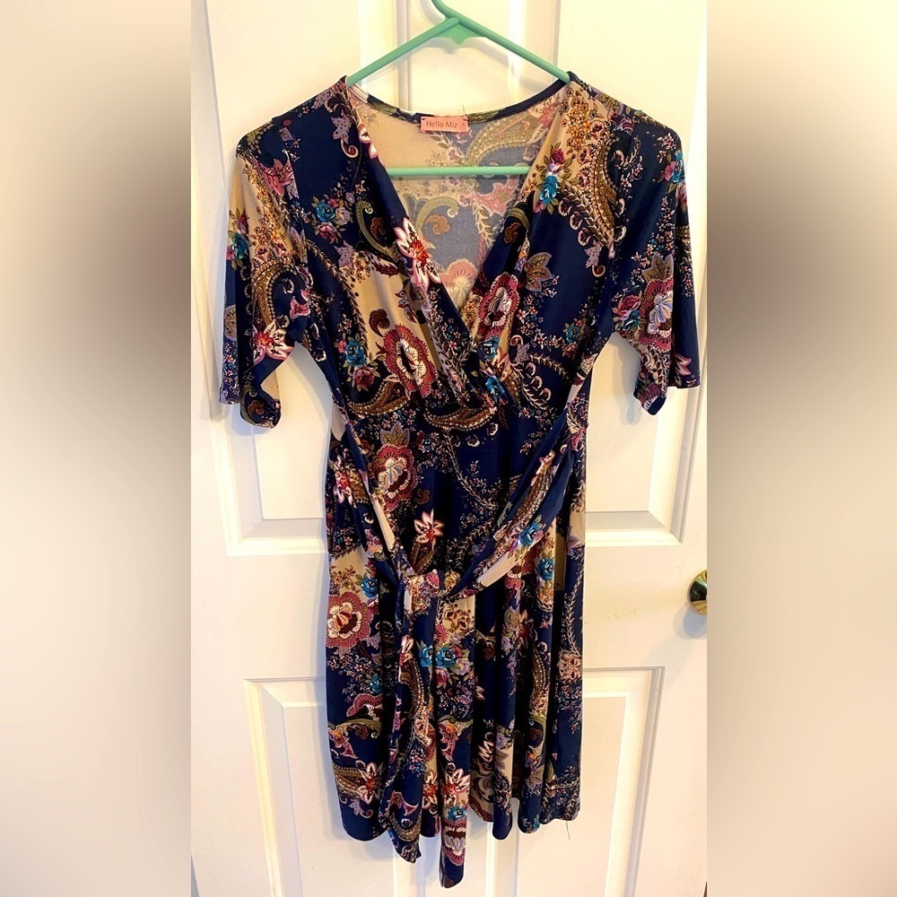 PAISLEY floral v neck front tie dress